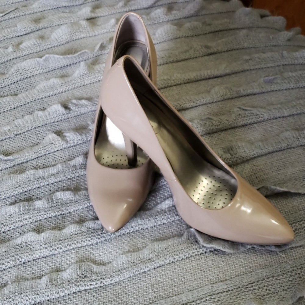 Taupe heels